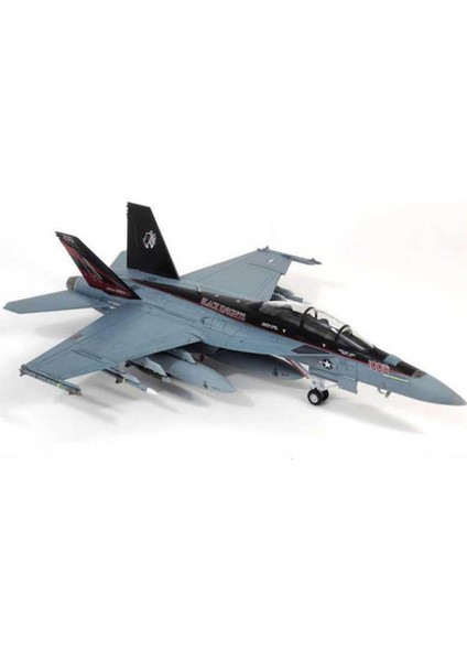 12577 1/72 Ölçek, Usn F/A-18F (VFA-154 Black Knights) Savaş Uçağı, Plastik Model Kiti
