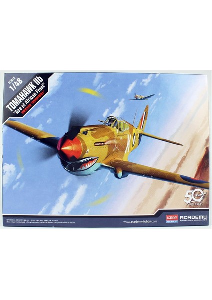 12235 1/48 Ölçek, Tomahawk Iıb (Ace Of African Front) Savaş Uçağı, Plastik Model Kiti