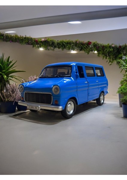 Nostaljik Metal Çek Bırak Ford Sesli ve Işıklı Minibüs Mavi ( 1/36 Ölçek )