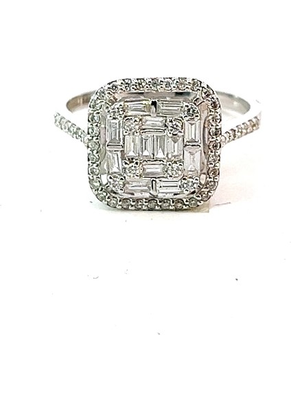 0,53 Ct 2,81 gr Baget Pırlanta Yüzük