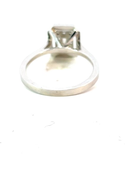 0,41 Ct 3,17 gr Baget Kesim Pırlanta Yüzük modelleri