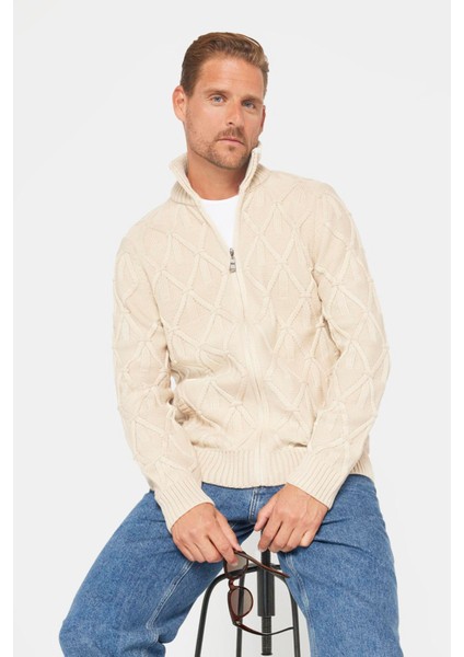 Slim Fit Desenli Dik Yaka Fermuarlı Erkek Bej Hırka fiyatları