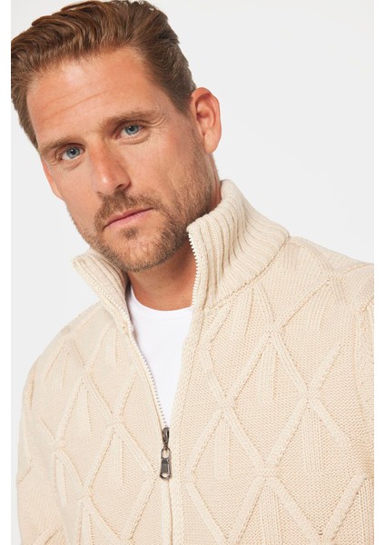 Slim Fit Desenli Dik Yaka Fermuarlı Erkek Bej Hırka indirimleri