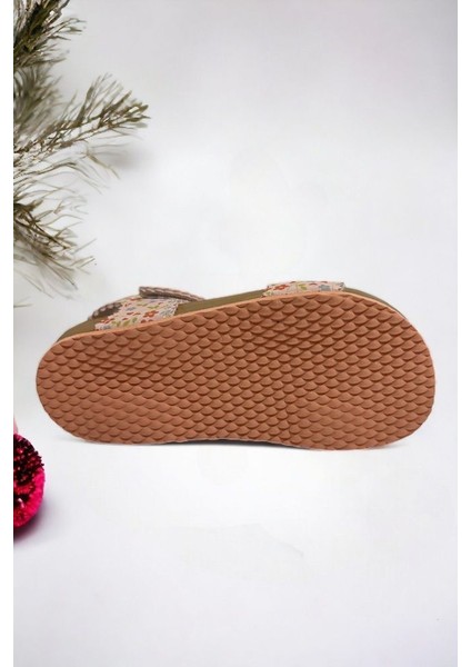 Pudra Süet Çiçek Desenli Kız Çocuk Sandalet indirimleri