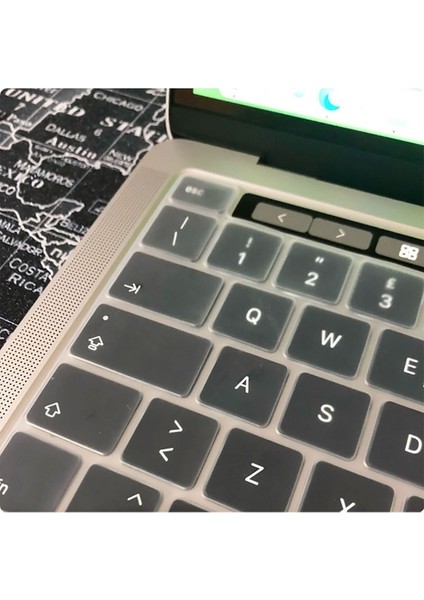 Apple Macbook 16' Touch Bar Uyumlu A2141 Klavye Koruyucu Transparan Buzlu Silikon Ped