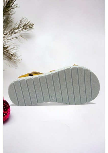 Sarı Cırt Cırtlı Unisex Bebek Sandalet