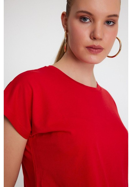 Kadın %50 Pamuk %50 Modal Bisiklet Yaka T-Shırt Kırmızı fiyatları