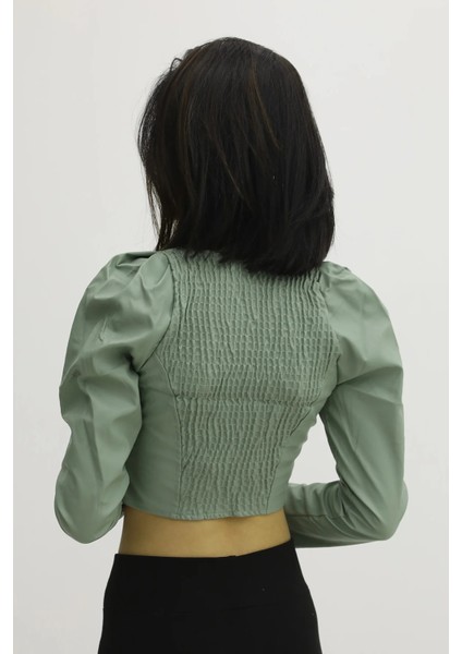 Sırt Lastikli Dekolteli Deri Bluz Yeşil - P-019690 fırsatları