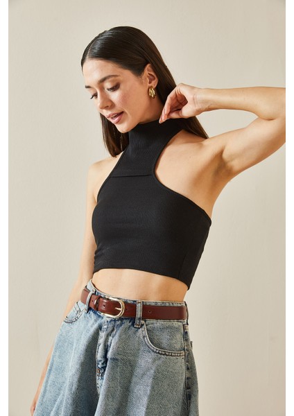 Siyah Arkası Düğmeli Crop Bluz 5YXK2-48727-02