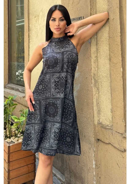 Kadın Siyah Halter Yaka, A Kesim, Etnik Desenli, Gizli Cepli, Salaş Saten Elbise fırsatları