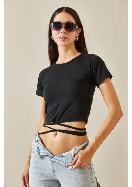 Siyah Bisiklet Yaka Bağcıklı T-Shirt 5YXK1-48762-02 fiyatları