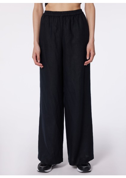 Yüksek Bel Geniş Fit Siyah Kadın Pantolon 4AGHLF03U modelleri