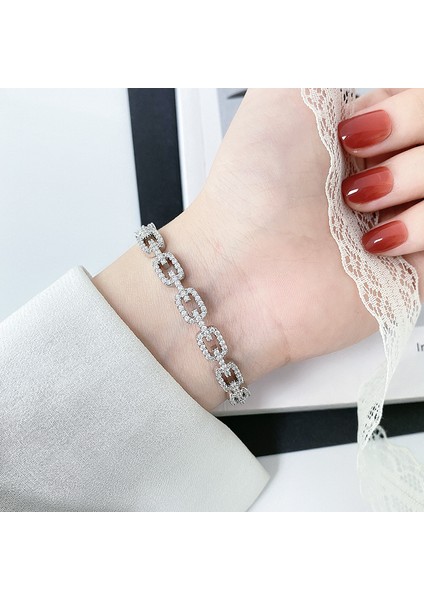 A Kore Yeni Zarif Hollow Kare Zincir Bilezik Moda Mizaç Basit Açık Bilezik Kadın Takı (Yurt Dışından) fırsatları