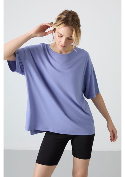 Açık Eflatun Penye Modal Yumuşak Tuşeli Oversize Fit Basic Kadın T-Shirt- 97285