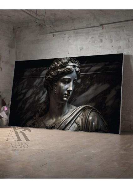 Yunan Kadını Siyah Detaylı Dekoratif Kanvas Tablo