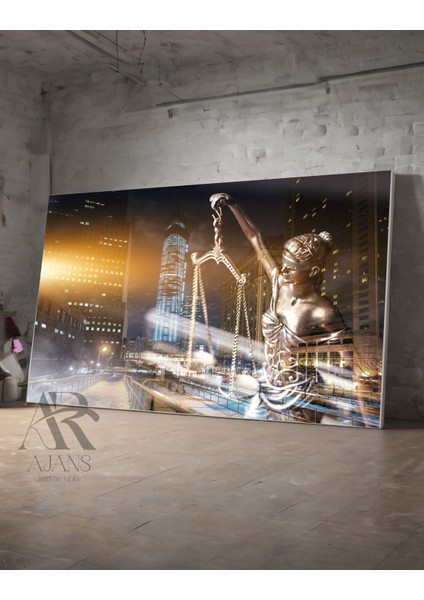 Şehir ve Adalet Terazisi Dekoratif Kanvas Tablo