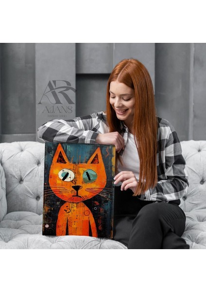 Şaşkın Turuncu Kedi Kanvas Tablo modelleri