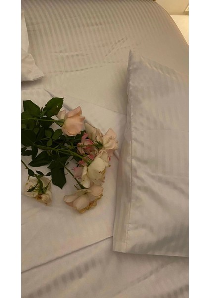 Otel Tipi 10 Adet Tek Çarşaf, Çift Kişilik Çizgili Saten 280X280