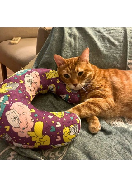 Pisipisiesta Kedi Yastığı Mor Renkli Kedi Sarılma ve Uyku Minderi 30 cm Kedi Uyku Oyuncağı