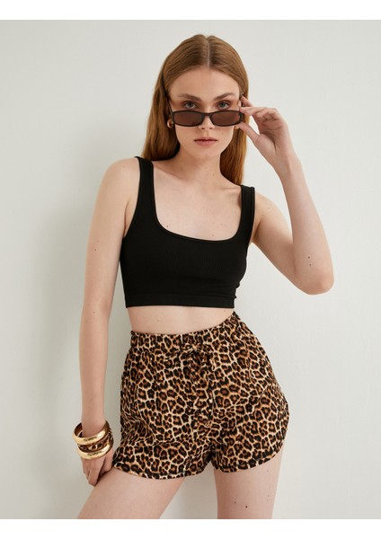 Mini Şort Leopar Desenli Beli Bağcıklı Slim Fit