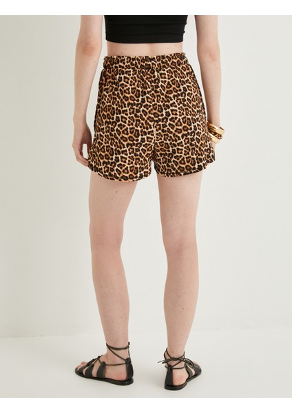 Mini Şort Leopar Desenli Beli Bağcıklı Slim Fit