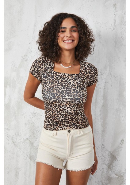 Leopar Kare Yaka Kısa Kollu Slimfit Basic Body 27327