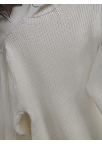 Fitilli Yarım Balıkçı Yaka Slim Fit Esnek Triko Body indirimleri