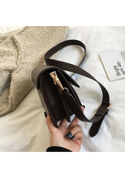 Siyah Moda Bayanlar Küçük Omuz Çantası Pu Deri Messenger Çanta Kısa Flep Messenger Çanta Omuz Çantası (19.5CM*16CM*9CM) (Yurt Dışından) fiyatları