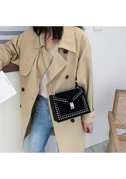 Moda Kadın Ovma Deri Marka Tasarımcısı Omuz Kadınlar Için Basit Çantalar Zincir Perçin Lüks Crossbody Çanta Kadın Moda Küçük Çantalar (Siyah) (Yurt Dışından) fırsatları