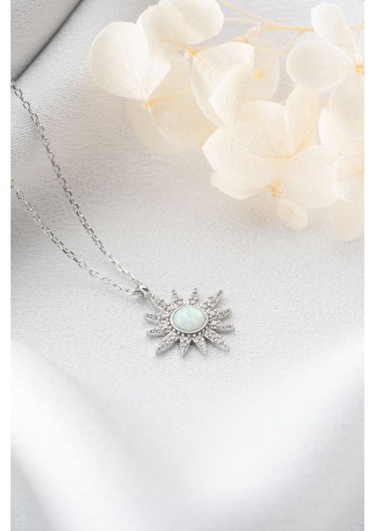 925 Ayar Gümüş Opal Taşlı Güneş Kolye fırsatları