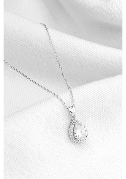 925 Ayar Gümüş Beyaz Taşlı Damla Kolye