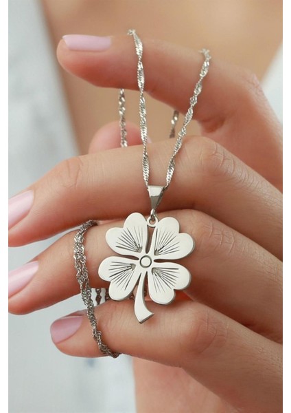 925 Ayar Gümüş Yonca Kolye