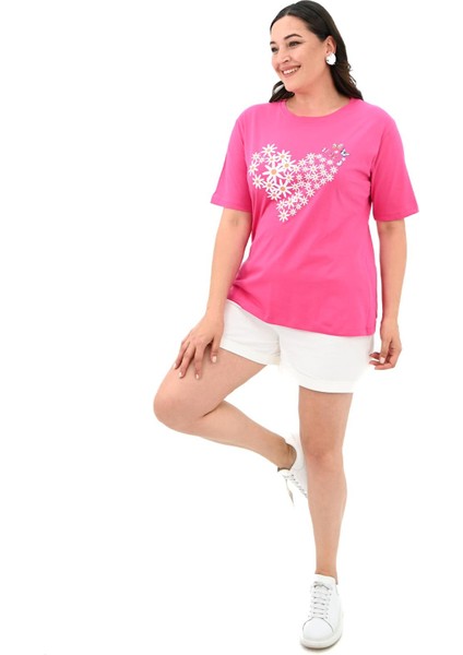 Kadın Büyük Beden Kalp Şeklinde Papatya Baskılı T-Shirt 1575-23