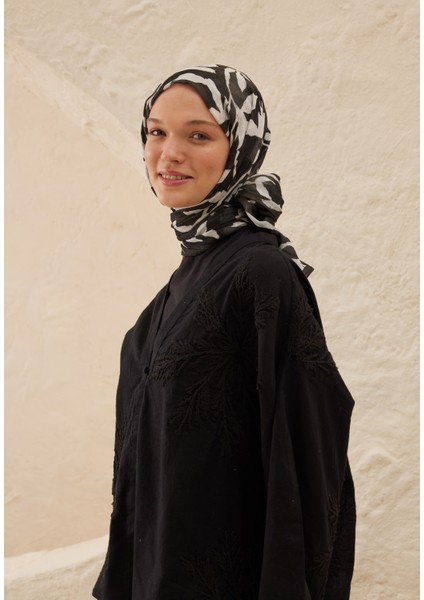 Petunia Desen Rami Şal Siyah modelleri