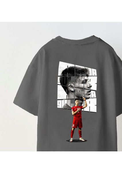 Euro 2024'ÜN Genç Yıldızları Arda Güler Baskılı Füme Çocuk T-Shirt modelleri