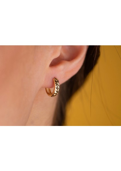 14 Ayar Altın Kalemli Işıltılı Minimalist Günlük Mini Halka Küpe indirimleri