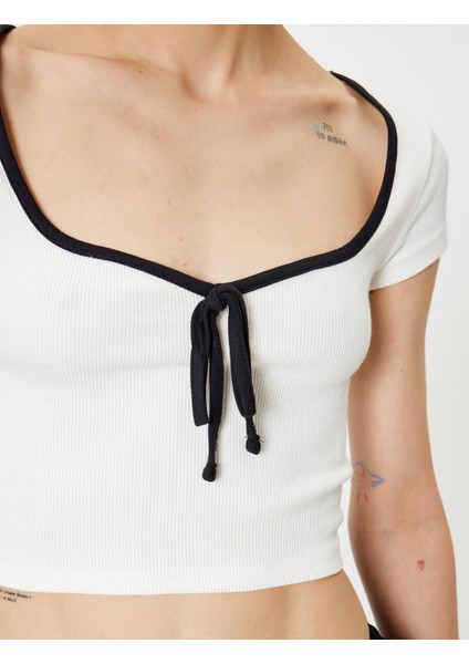 Crop Tişört Bağlama Detaylı Kısa Kollu Slim Fit indirimleri