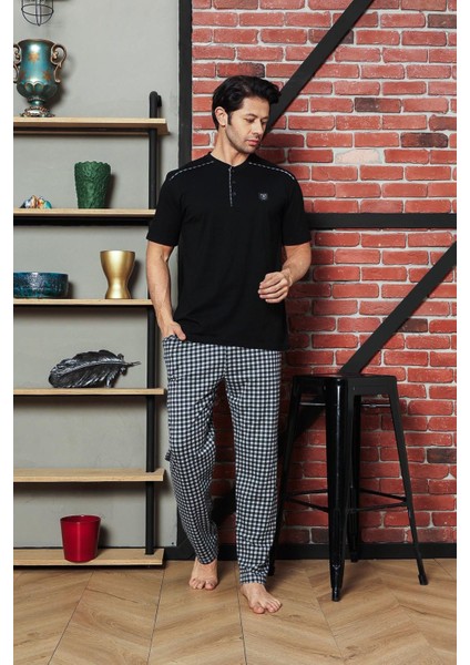 Erkek Pijama Takımı Süprem Kısa Kol Yazlık Omuz Arabiyeli Küçük Ekoseli Armalı Pamuklu M58362313 fırsatları