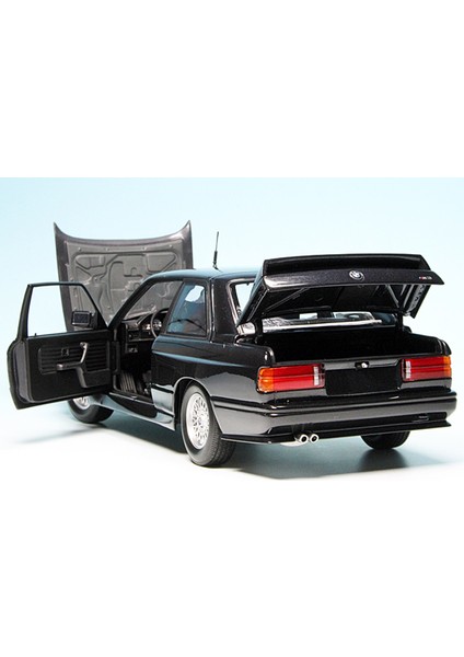 1:18 Minichamps 1989 Bmw M3 (E30) Street Evo modelleri