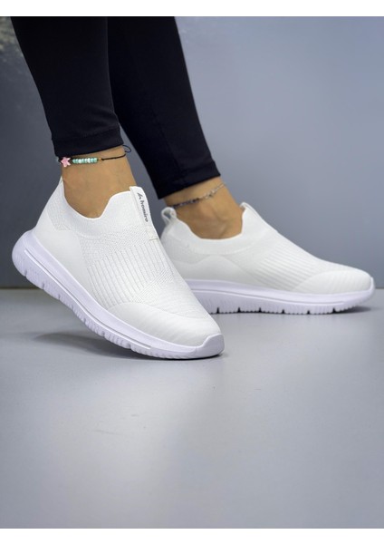 Kadın Ortopedik Bağcıksız Triko Spor Ayakkabı-Beyaz fırsatları