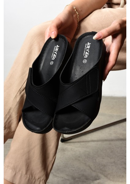 Hafif Topuklu 4,5 cm Cırt Cırtlı Rahat Kullanım Yumuşak Taban Anatomik Günlük Kadın Terlik fırsatları