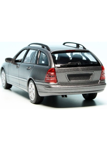 1:43 Maxichamps 2001 Mercedes Benz C Class T Model (S203)
