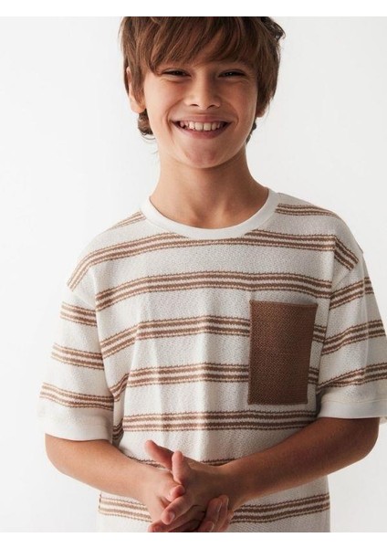 Çocuk Çizgili Triko Cepli T-Shirt modelleri