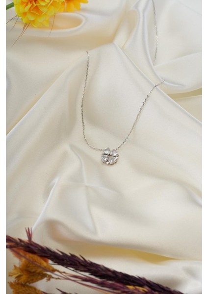 Kalp Yonca Açılabilen Kolye