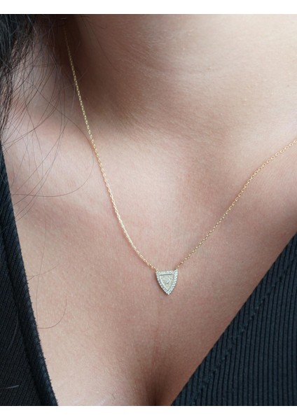 Taşlı Kalkan Kolye modelleri