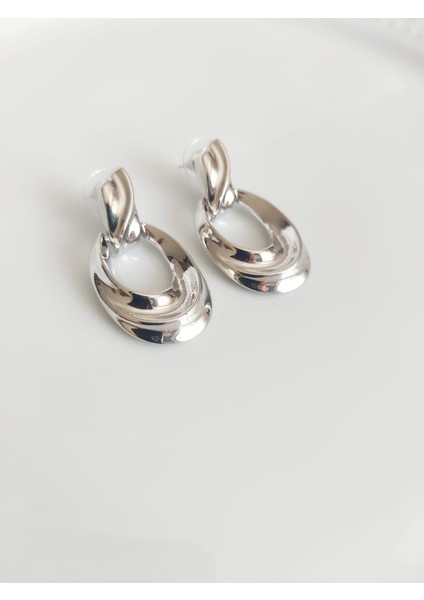 Silver Renkli Oval Halka Küpe modelleri