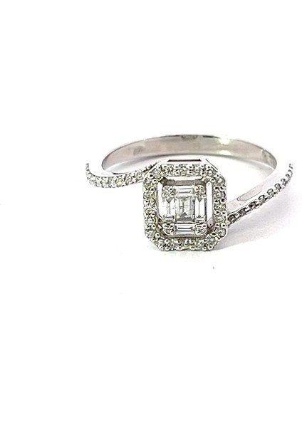 0,32 Ct 2,55 gr Baget Pırlanta Yüzük
