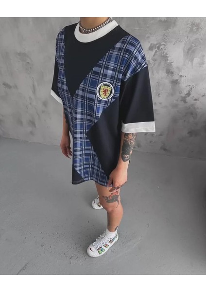 Unisex Bisiklet Yaka Baskılı Oversize T-Shirt - Siyah modelleri