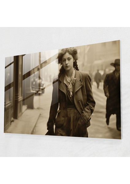 Amerika Birleşik Devletleri Haritası Cam Baskı - Amerika Birleşik Devletleri Haritası, Vintage Sepya Fotoğraf, Sokakta Yürüyen Kadın, Cam Duvar Sanatı, 45X30