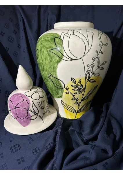 Çiçek Desenli 40 cm Çini Şahküp
